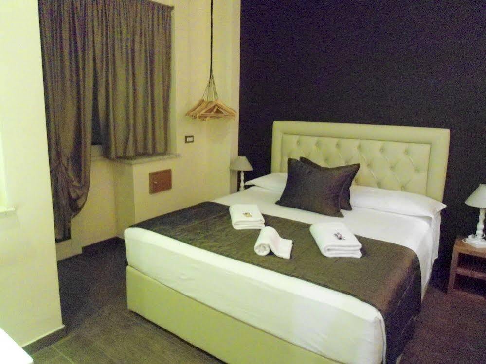 Aida Charming Rooms Рим Екстериор снимка